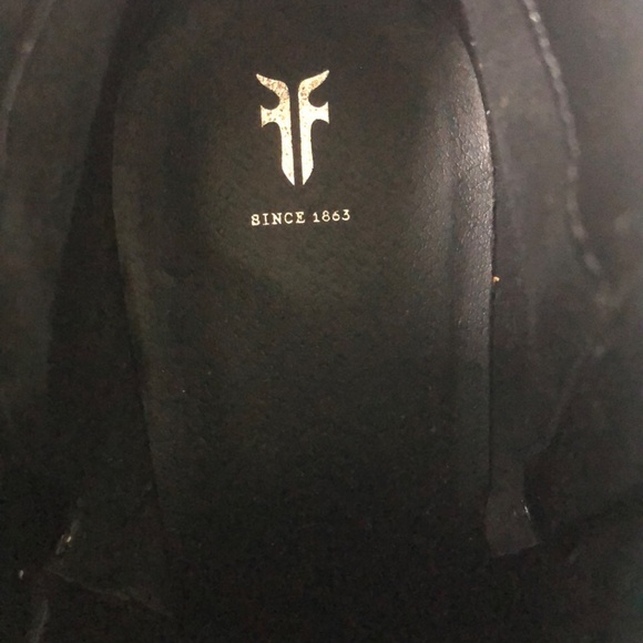 Frye Black Leather Judith Zip Bootie 3471738 Size 10 - Picture 6 of 10